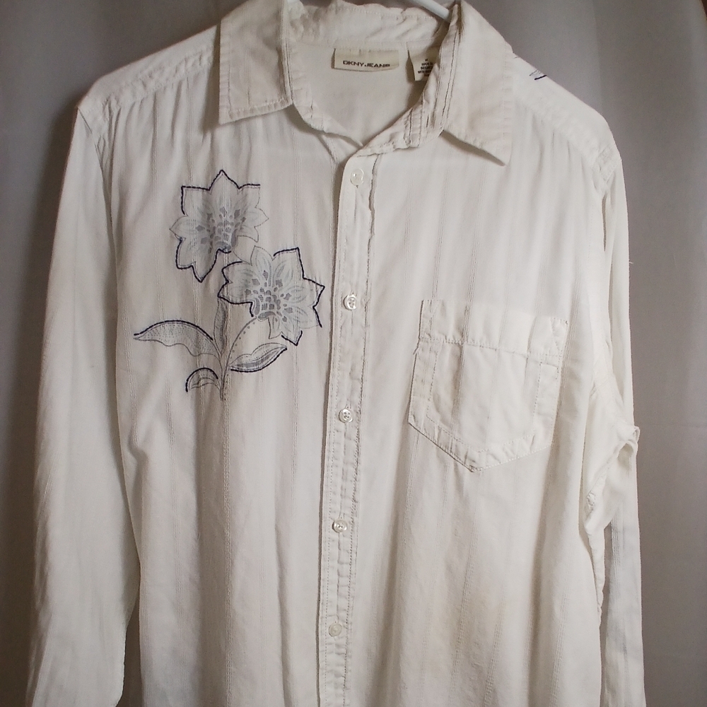(#401) Men's DNKY Jeans White Button Down Shirt With Flower Design Size Medium